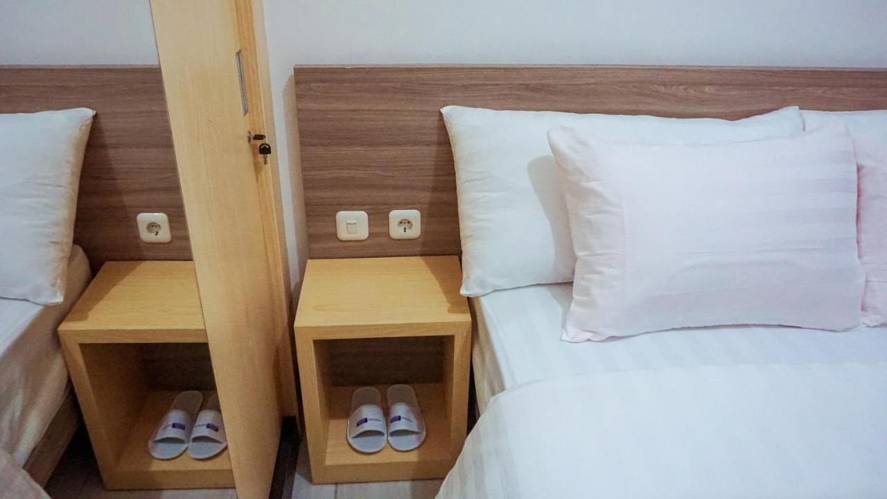 Cordova Suites Semarang Exterior foto