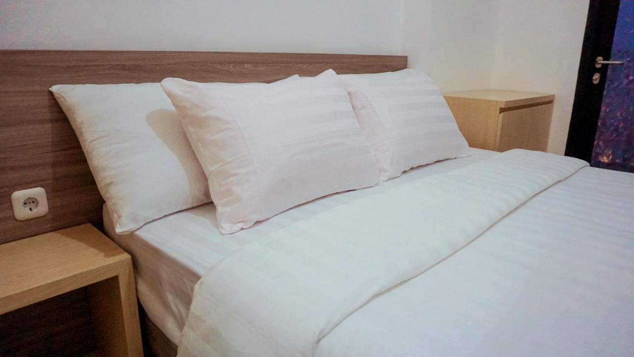 Cordova Suites Semarang Exterior foto