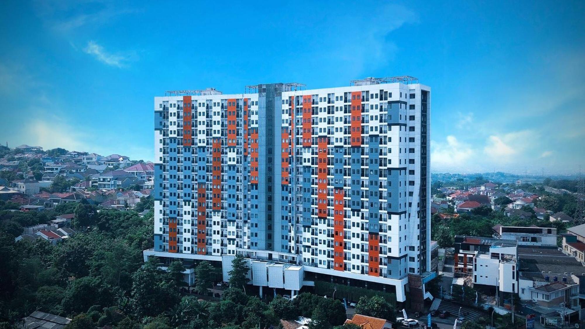 Cordova Suites Semarang Exterior foto